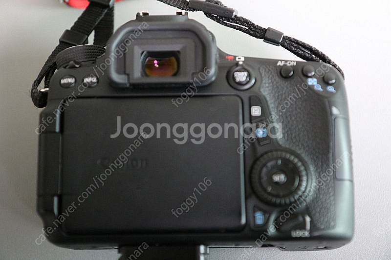 캐논 70D + 세로그립 BG-E14 팝니다.--3