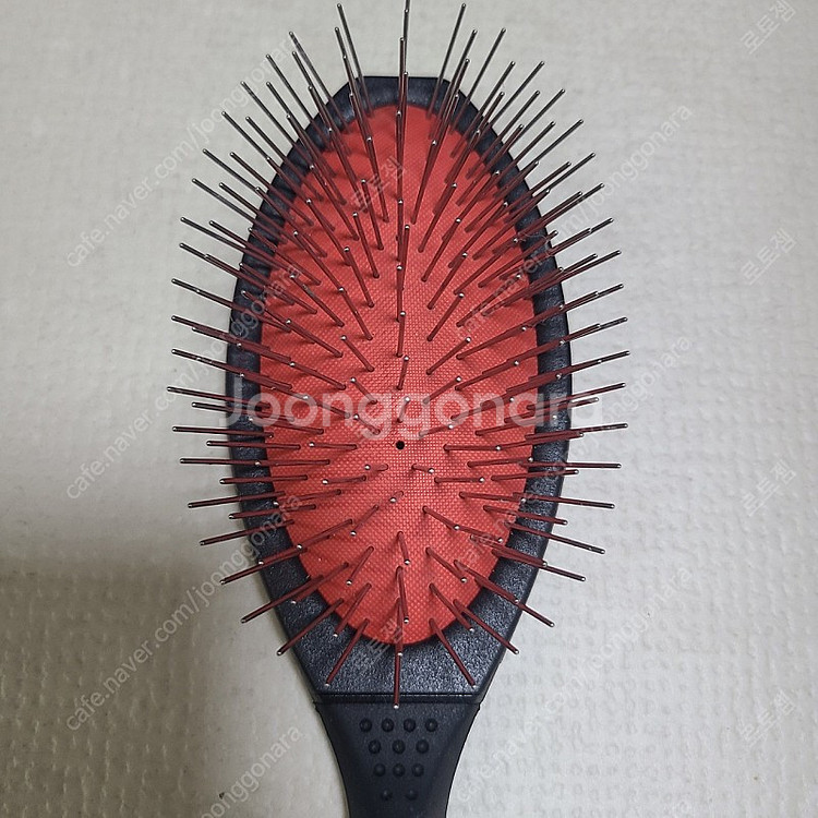마단 핀브러쉬M 빨강(하드) 빗 팝니다.--0