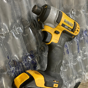 디월트 공구 드라이버 드릴 DEWALT