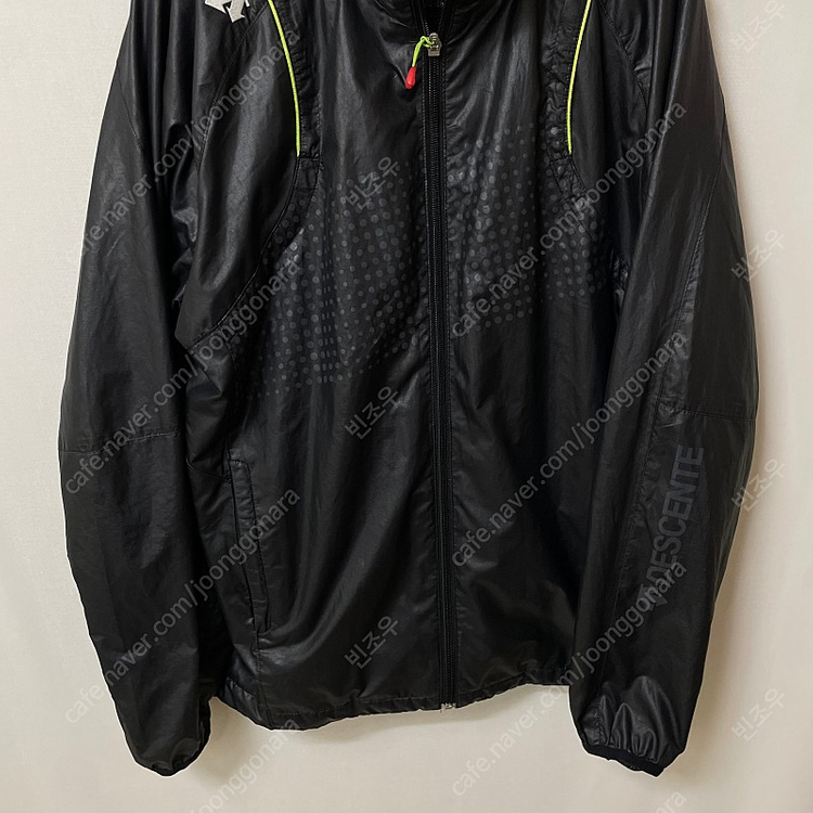 데상트 남성 스포츠 바람막이 XL/105 이미지