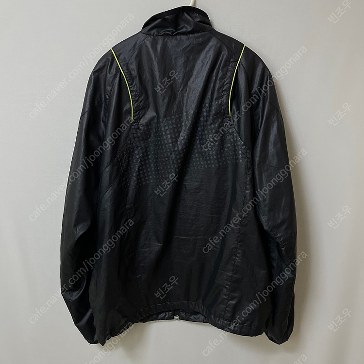 데상트 남성 스포츠 바람막이 XL/105 이미지