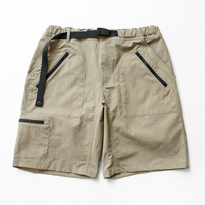 CAYL 케일 Mountain shorts / beige 마운틴 쇼츠 M 사이즈 팝니다 미개봉 새상품