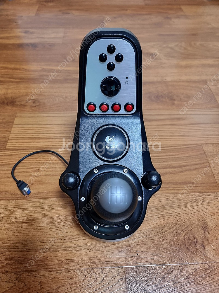 로지텍 레이싱휠 G27 + 쉬프터 팝니다--2