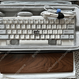 해피해킹 프로 하이브리드 type-s +@ 헐값에 팝니다.