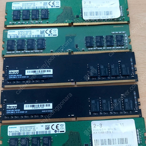 DDR4(삼성, 클레브) 8gb 램 5개 + 4GB 2개 판매 합니다.