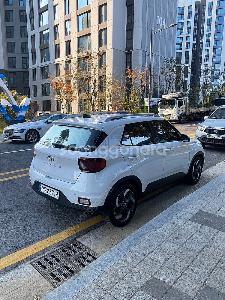 베뉴 풀옵션 장기렌트카 승계합니다--3