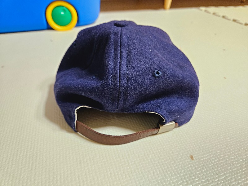 브루클린 서커스 볼캡 팝니다--1