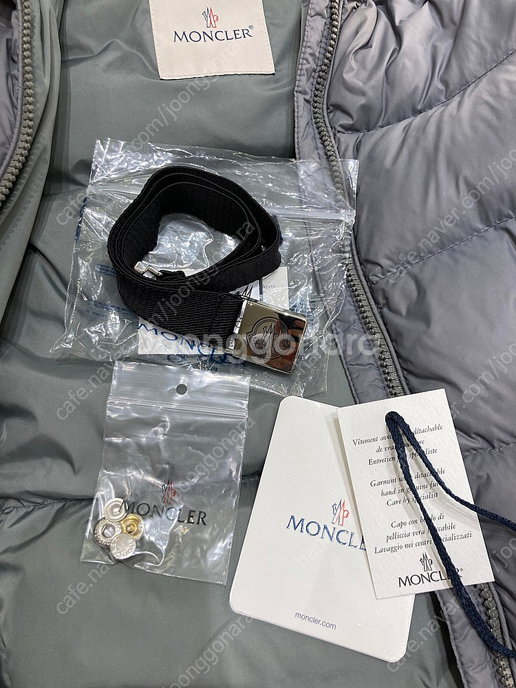 몽클레어 키즈 패딩--1