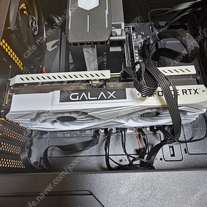 GALAX 지포스 RTX 3070 Ti EX GAMER WHITE OC D6X 8GB 팝니다