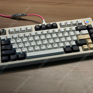 Jris75 밀키화이트
