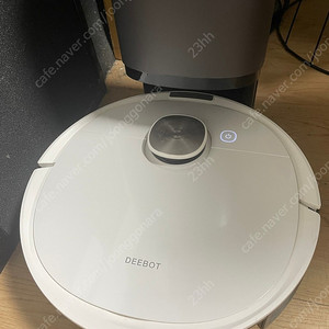 에코백스 ecovacs T8 로봇청소기 + 먼지통비움 자동 + 자동 물걸레질 + 필터,브러시,걸레 구입분 다수