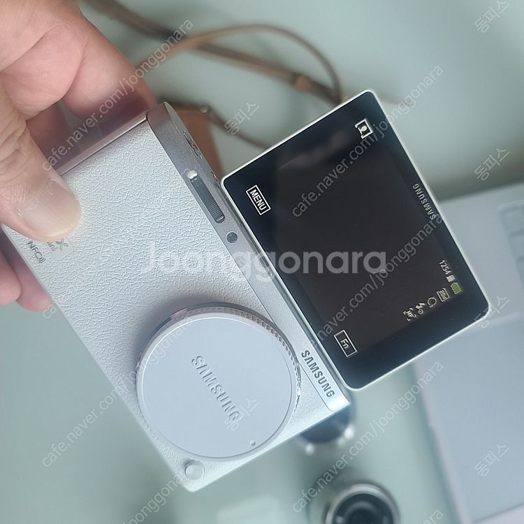 삼성 NX mini 미러리스 카메라 판매합니다.--3