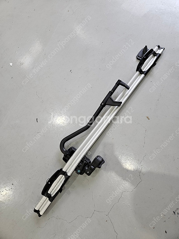 툴레 가로바 + 자전거캐리어 팝니다.--5