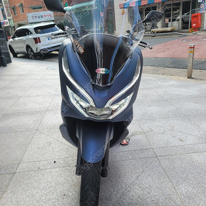 Pcx20년 멧블루 팝니다