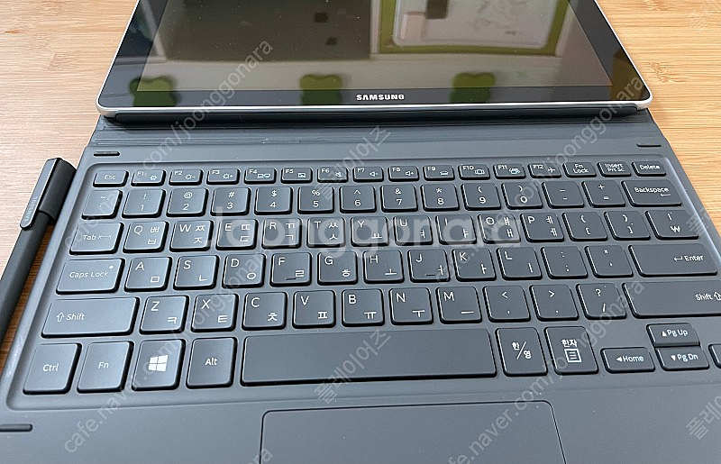 삼성 갤럭시북 sm-w728n 팝니다(삼성화재)--3