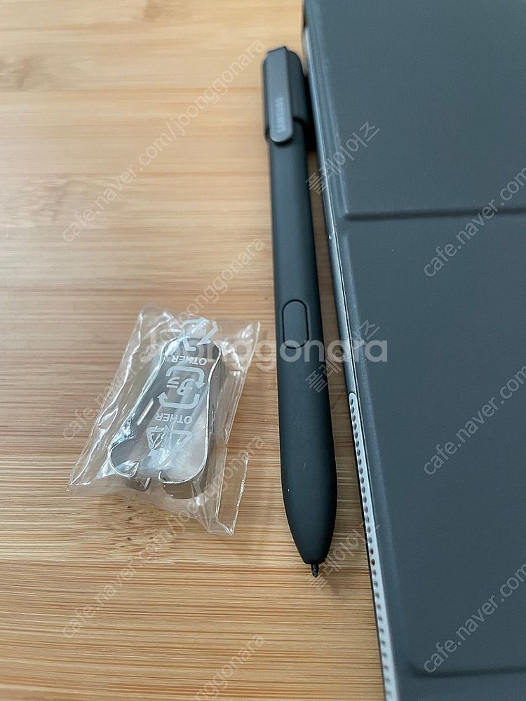 삼성 갤럭시북 sm-w728n 팝니다(삼성화재)--4