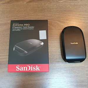 Sandisk Extreme Pro CFexpress 타입B 카드리더기 팝니다.