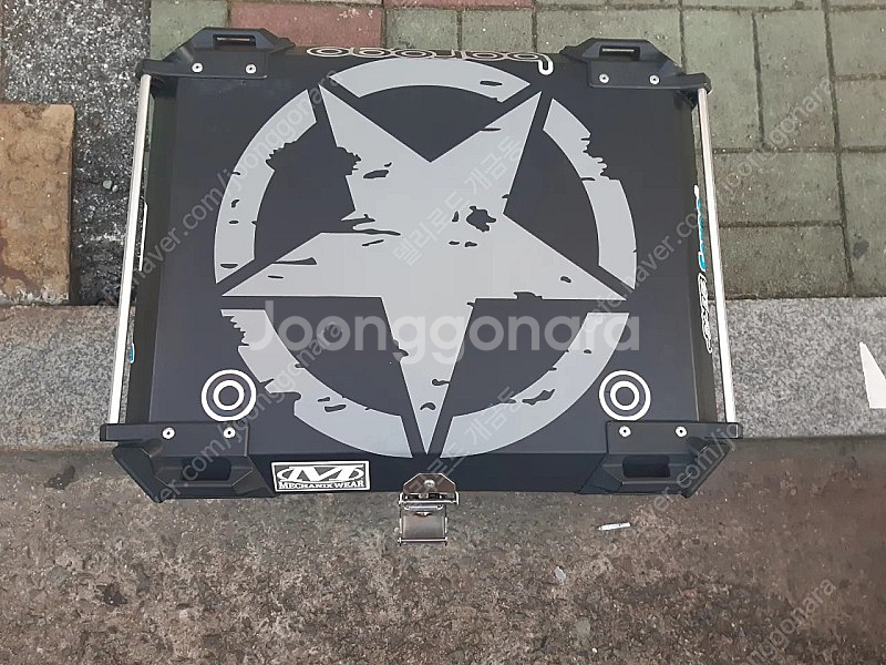 오토바이 탑박스판매합니다--3