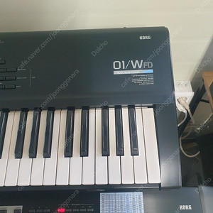 Korg 01/w fd 상태 좋은 건반 팝니다