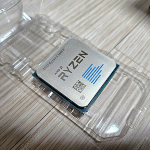 라이젠 정품 5600x CPU(쿨러포함) 판매합니다.