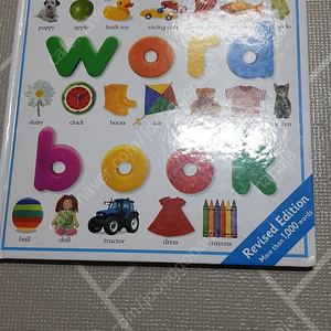 my first word book 그림이 실제 사진으로 나와있어 유아 .아동 영어 공부 하기 무척 좋아요 . 책상태 최상 이에요