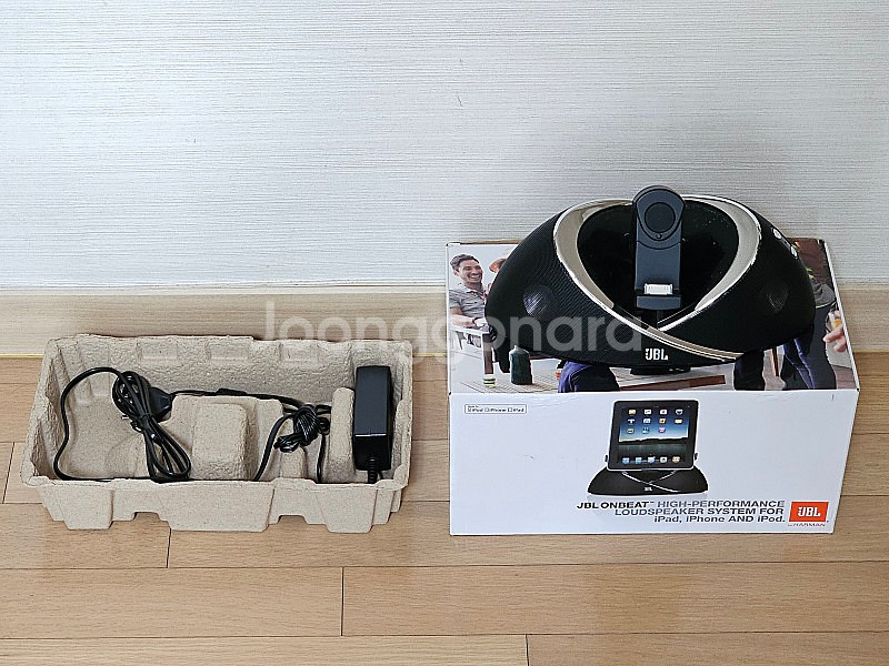 JBL onbeat 아이폰,아이패드 도킹 스피커 (30핀용)--3