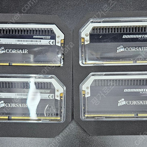 커세어 도미네이터 CORSAIR DDR4-3200 CL16 Dominator Platinum 패키지 세트 싸게 여러개 판매 합니다