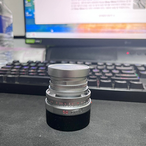 라이카 현행 엘마 50mm/2.8 실버 팝니다.