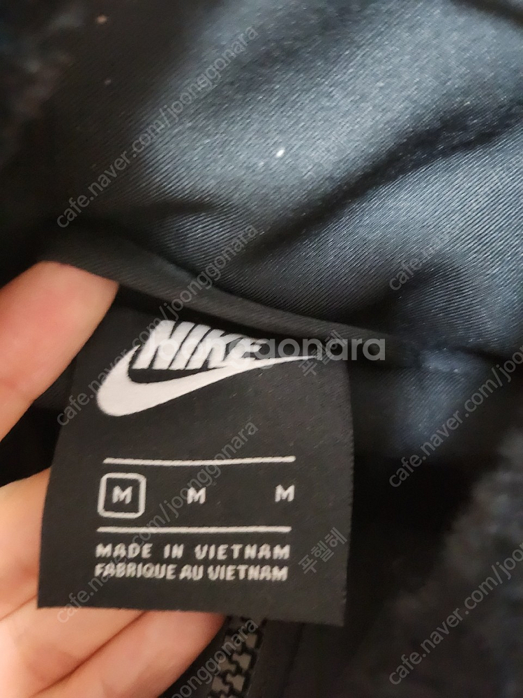 나이키 퍼자켓 M--4