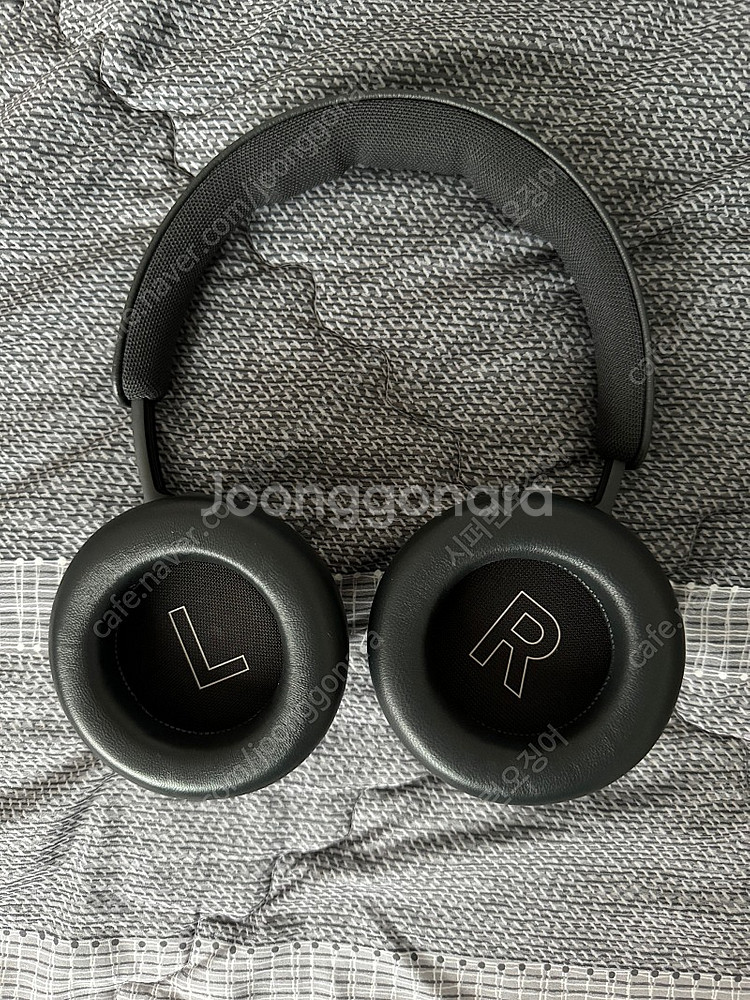 B&O Beoplay Hx--2