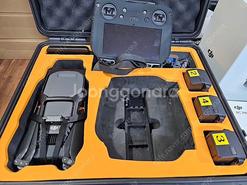 DJI 매빅3 프로 + RC PRO조종기 판매합니다--9