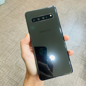 18만원 부천 갤럭시 S105G 블랙 256GB KT 기스 약간잔상판매 부천역 상동