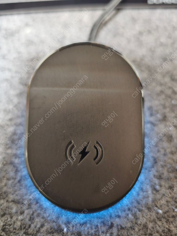 레이저 바실리스크 v3 pro 마우스+충전독--6