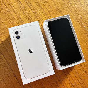 [애플] 아이폰11 64g 화이트 / 액정파손