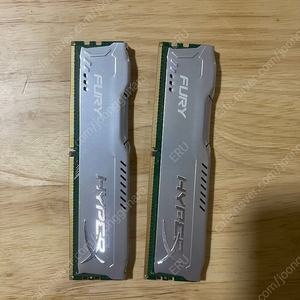 마이크론 crucial ddr4 3200 8gb 2장 팝니다