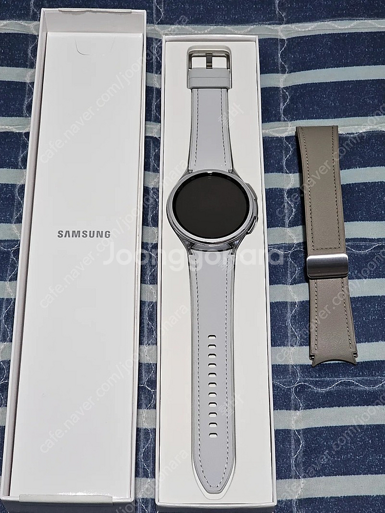 갤럭시 워치6 클래식 47mm lte 실버 제품 33만...--0