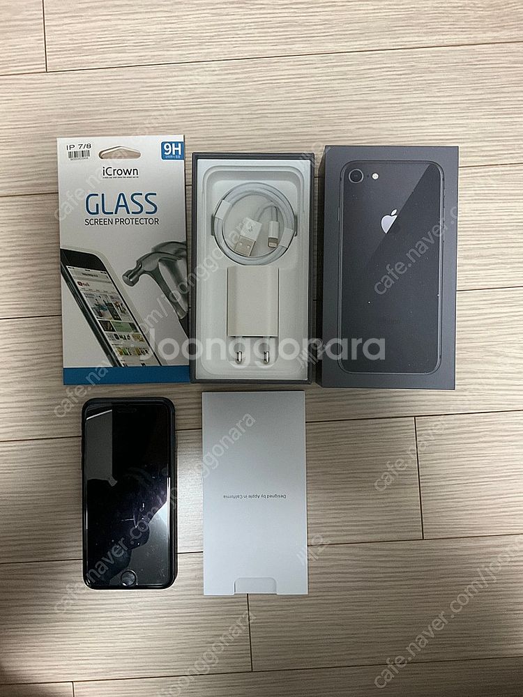 박스풀 정상해지 A급 아이폰8 BLACK 64G--0