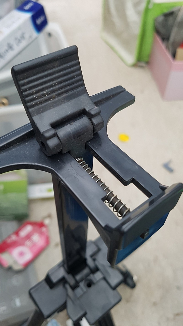 미술 화판 알루미늄 합금 휴대용 학생 스케치 삼각대 접이식 광고 드로잉 보드 미사용 개당 2.0 18개 보유중 앉은...--2