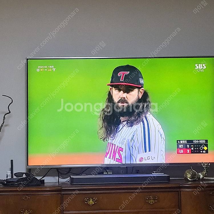2차전 lg vs kt 1루 내야 2연석 아무데나 삽니...--0