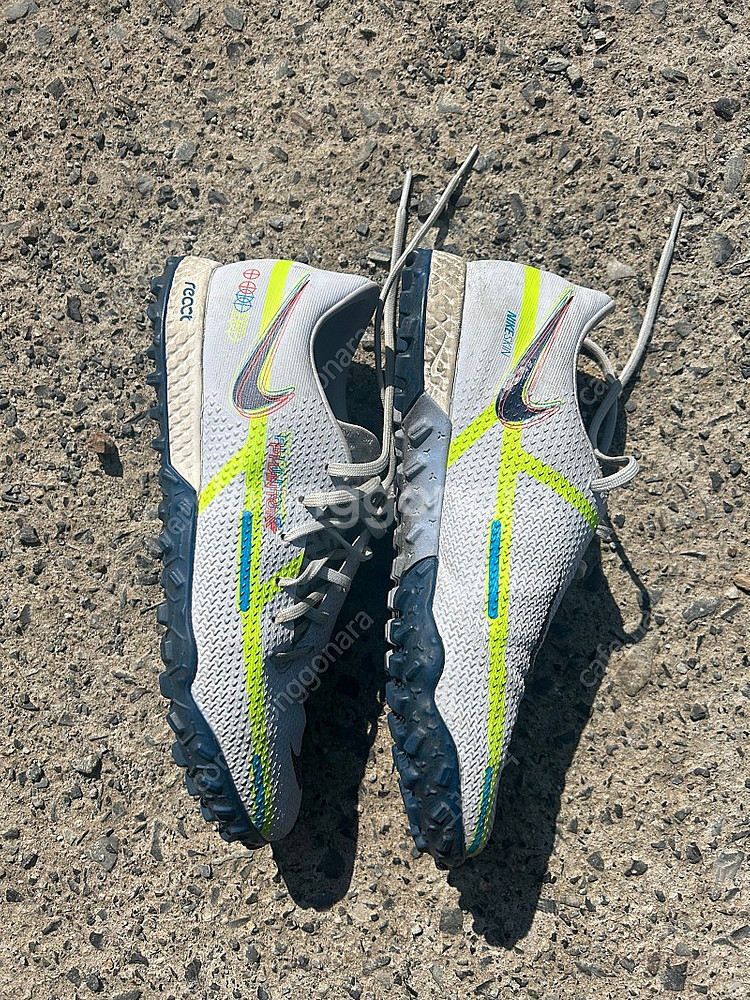 나이키 팬텀 gt2 프로 tf (255) 팝니다--2
