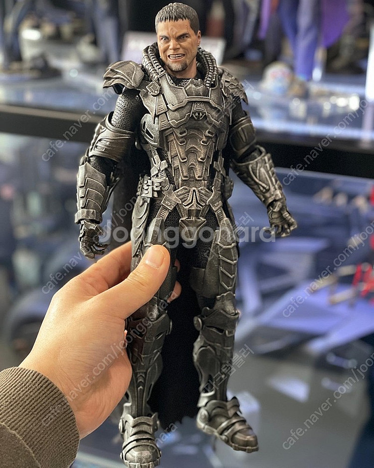 핫토이 조드 , 플레이토이 힛걸 , vts 에이전트 헌트 팝니다.--0