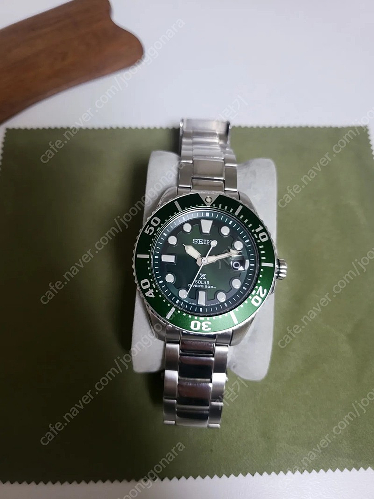 세이코 솔라 다이버 헐크 이미지