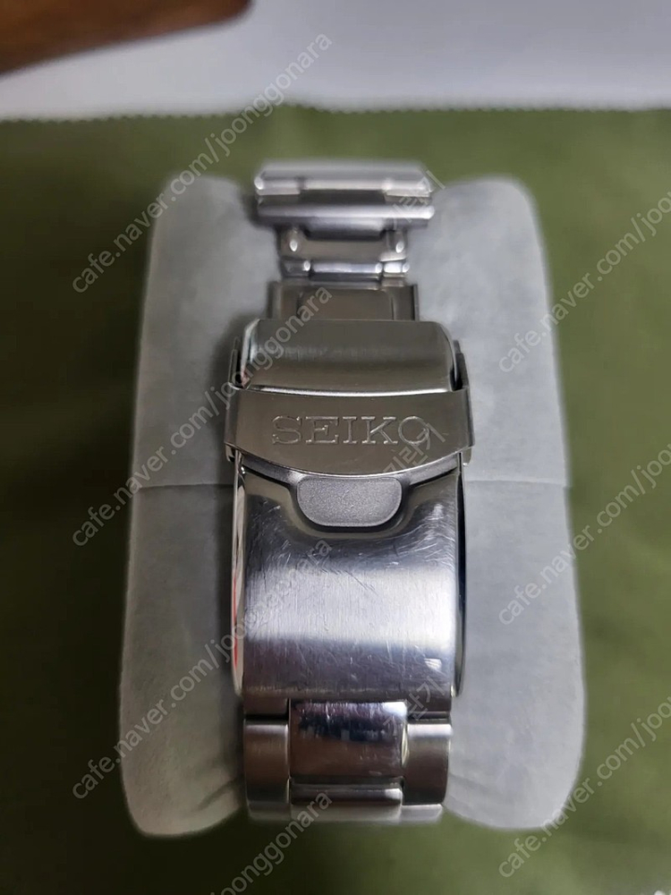 세이코 솔라 다이버 헐크 이미지