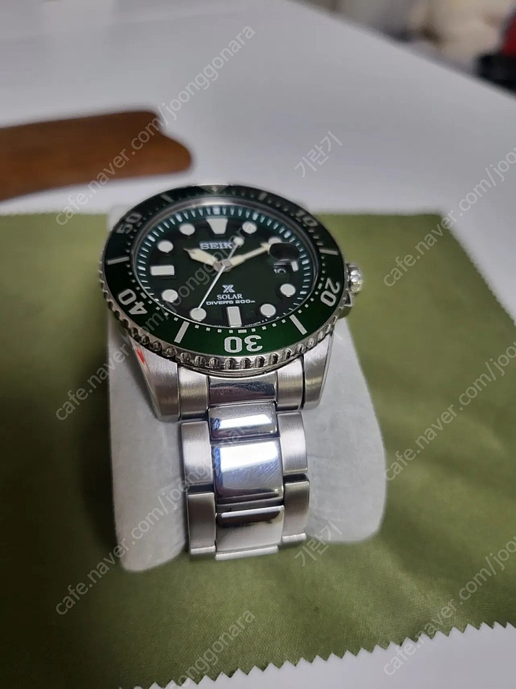 세이코 솔라 다이버 헐크 이미지