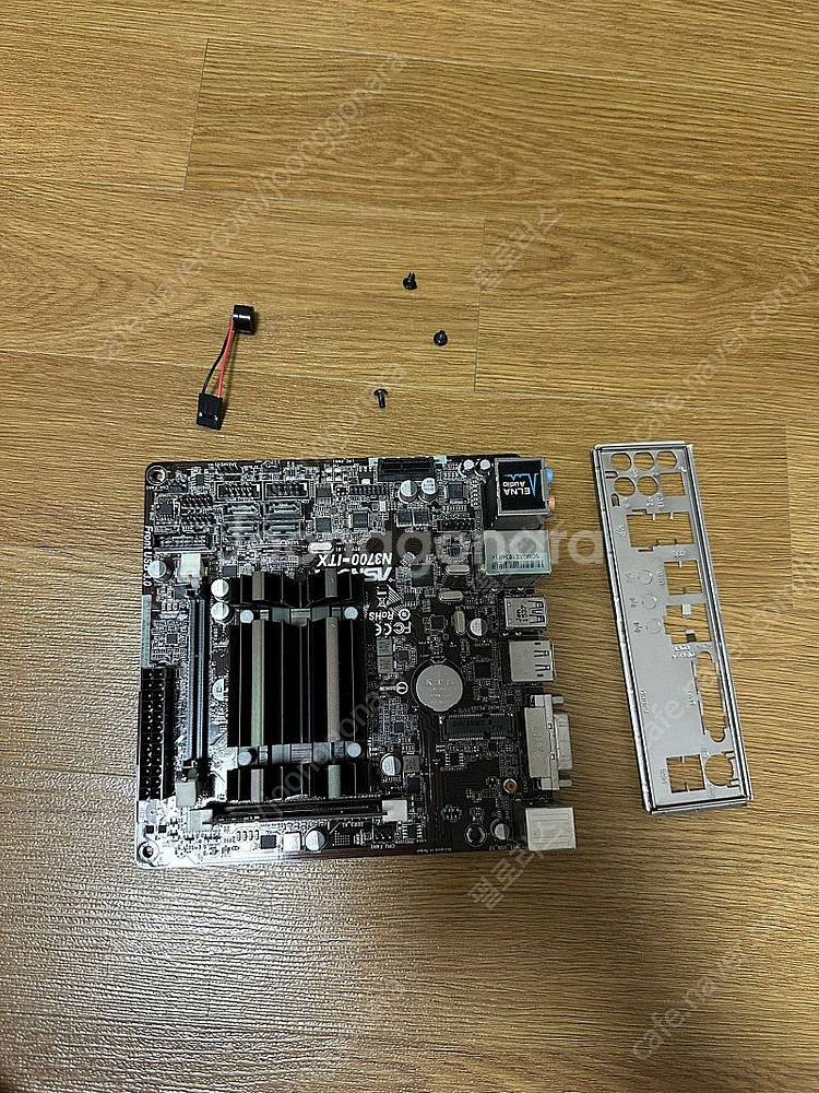 asrock n3700 CPU nas CPU