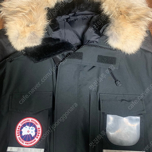 (새제품) CanadaGoose snow mantra 캐나다구스 스노우 만트라 (블랙) XS 100-105