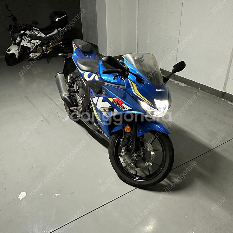 스즈키 GSXR125 18년식--1