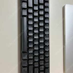 커세어 K65 RGB MINI 은축