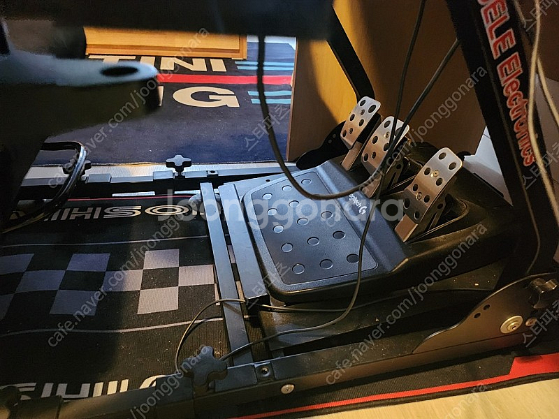 PS4 G29.시프터.거치대.레카로시트 풀셋 팝니다--4