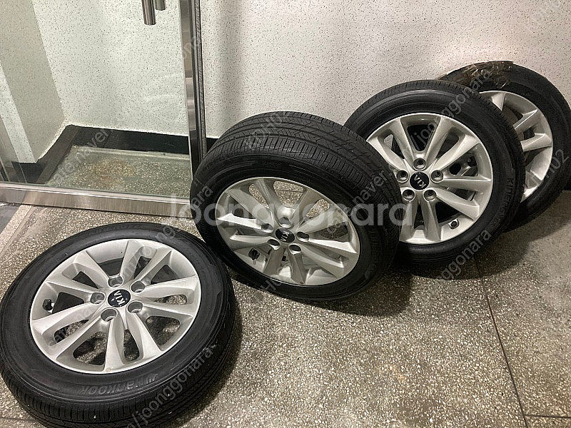 더 뉴 k3 16인치 휠-타이어 판매합니다--1
